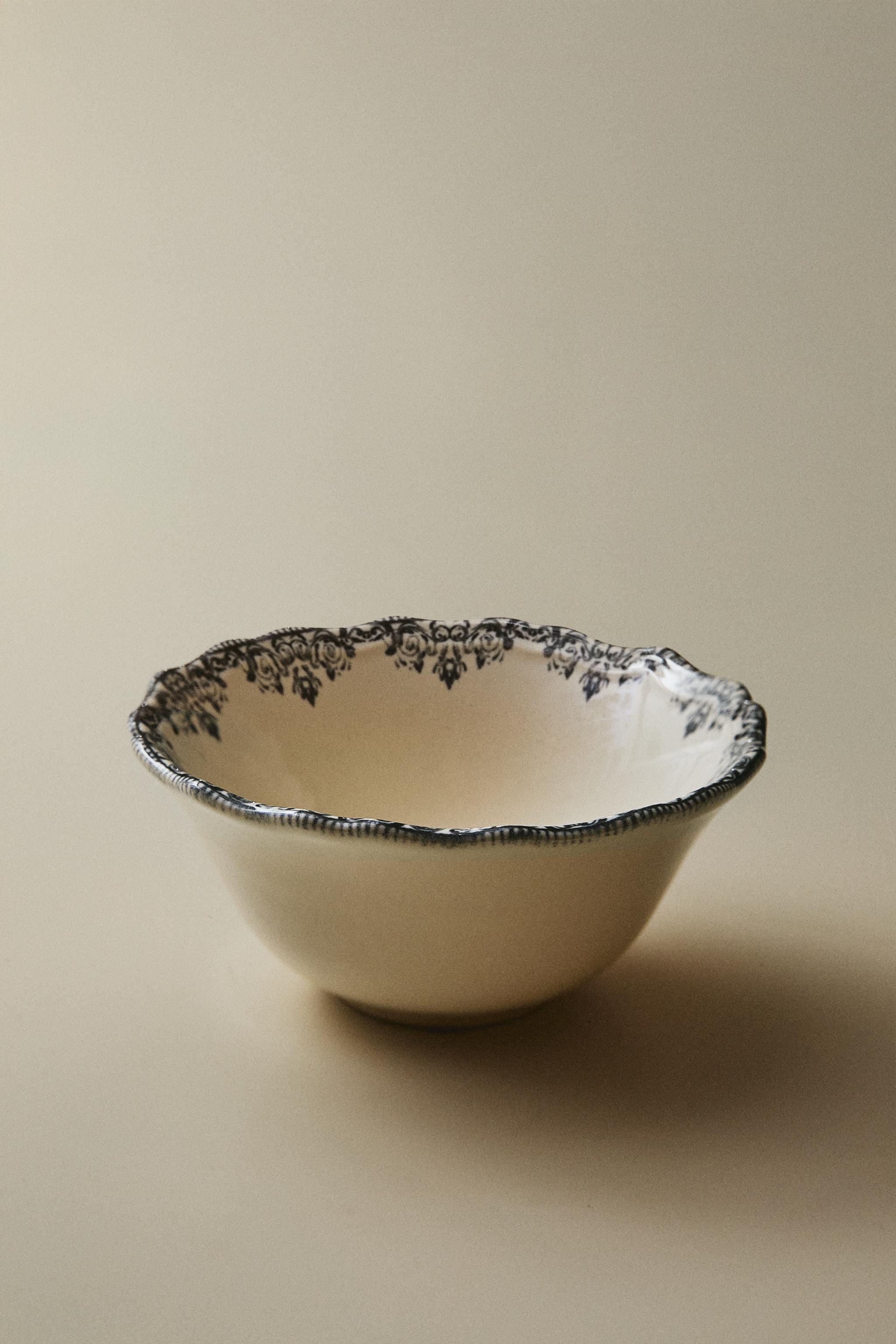 MINI DESSERT BOWL WITH PLACED DESIGN